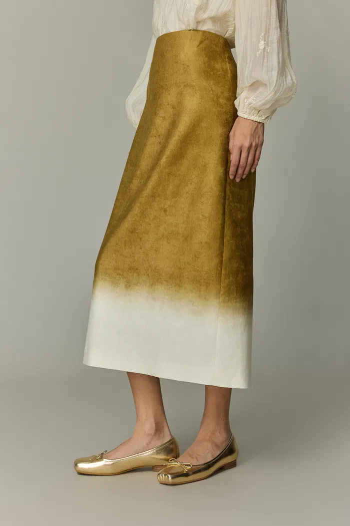 Virens Midi Skirt in Soft Velvet - Image 5