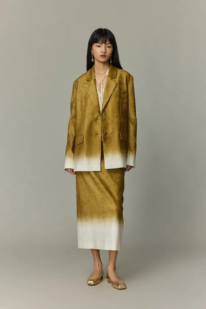 Virens Midi Skirt in Soft Velvet - Image 8