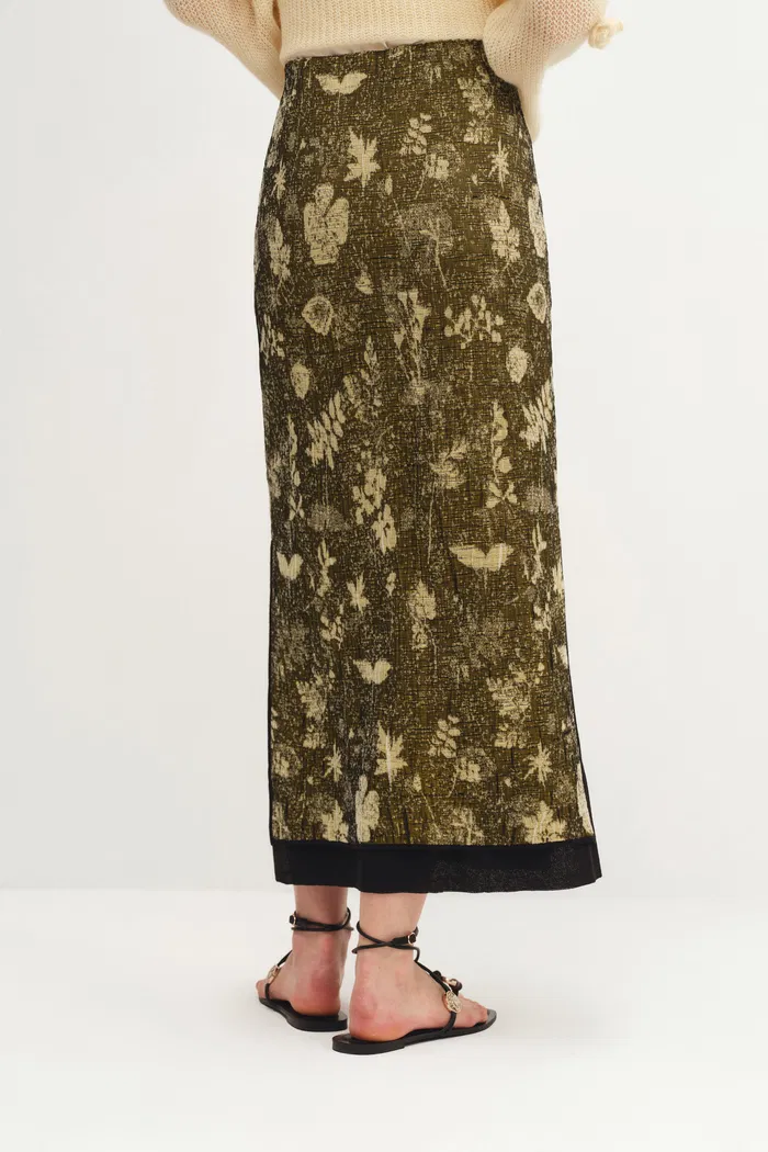 Wind Midi Skirt in Botanical Jacquard Knit - Image 4