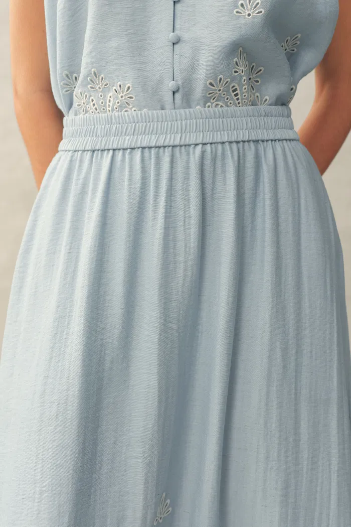 Yori Floral Cutwork Embroidery A Line Maxi Skirt in Linen Blend - Image 5