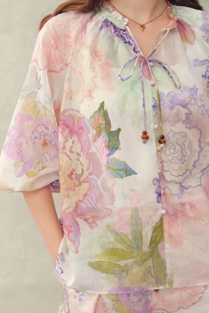 Yori Handpainted Floral Print Sheer Beaded Puff Sleeve Blouse in Silk Linen Blend - Image 5
