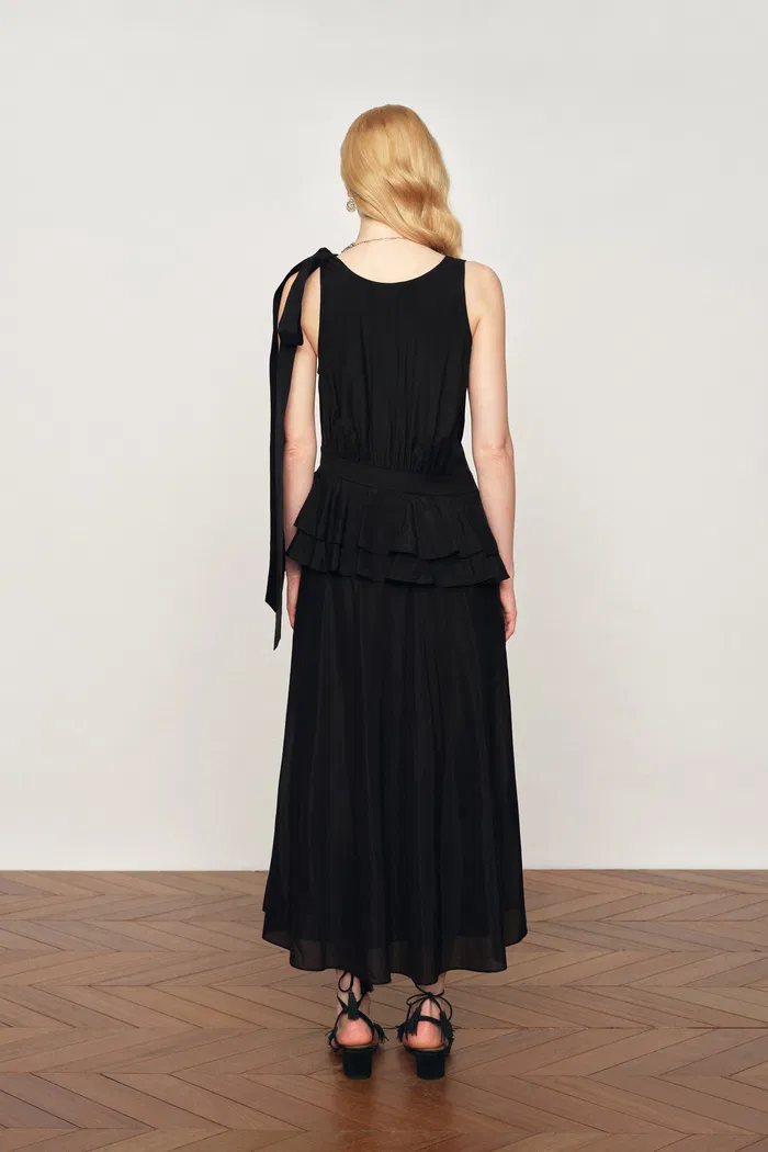 Yvonne Two Way Sleeveless Dress in Bubble Cotton - Image 2